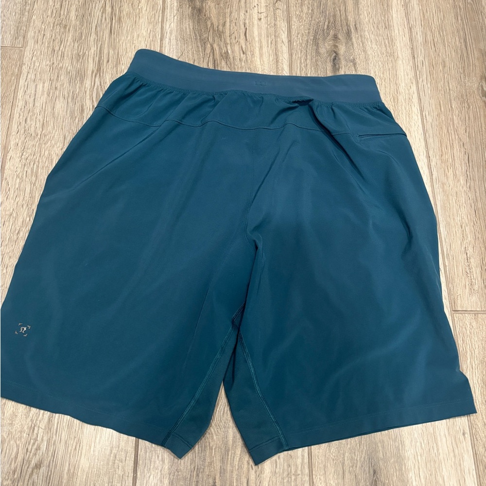 Lululemon T H E Short Mens Medium Blue Linerless Athletic Gym Running Casual 9"